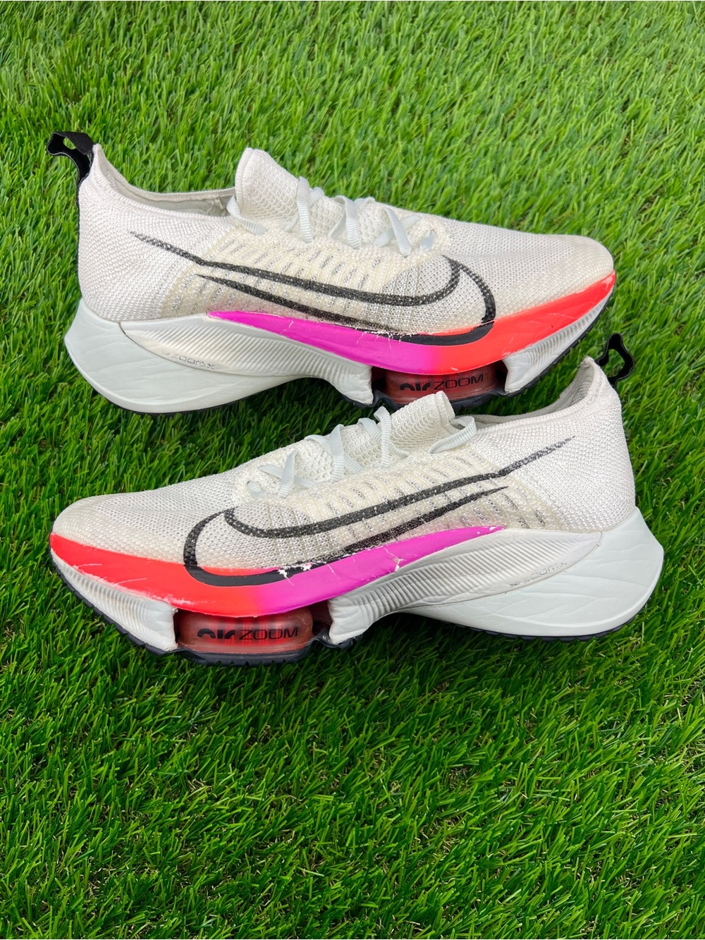 Nike Air Zoom Tempo Next% Flyknit Plated Running White Hyper Violet Women's 8